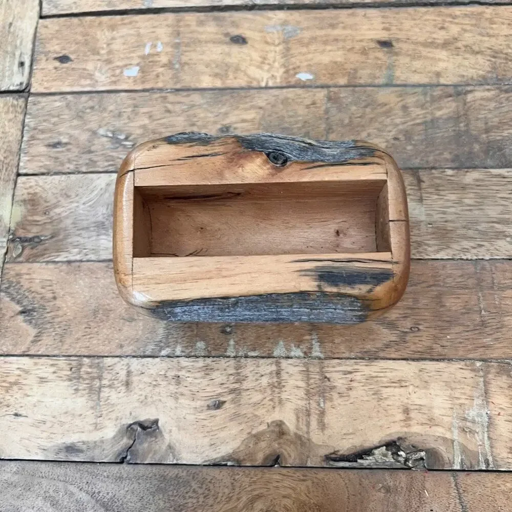 Vintage Handmade Live-edge Wooden Business Card Holder 4.5